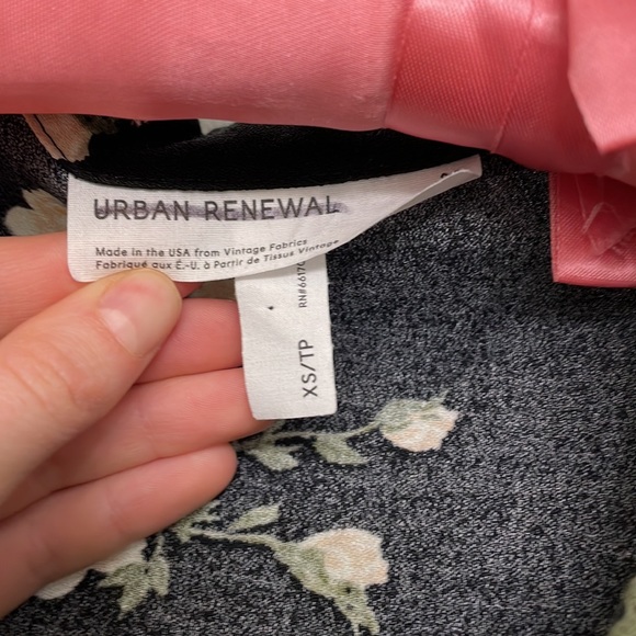 Urban Outfitters Urban Renewal Black and White Floral Button Front Dress XS - Picture 5 of 6